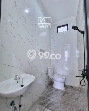 Rumah Minimalis 4 Kamar LT 90m2 di BSD Rumah Minimalis 4 Kamar LT 90m2 di BSD