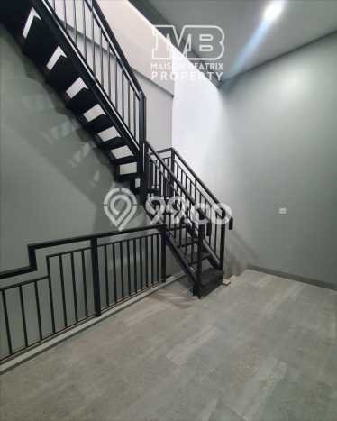 Jual Rumah Mewah Megah Dengan View Cantik di BSD, Tangerang Jual Rumah Mewah Megah Dengan View Cantik di BSD, Tangerang