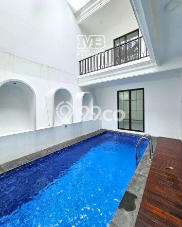 Rumah Luxury Modern Siap Huni di Bintaro Tangerang Selatan Rumah Luxury Modern Siap Huni di Bintaro Tangerang Selatan