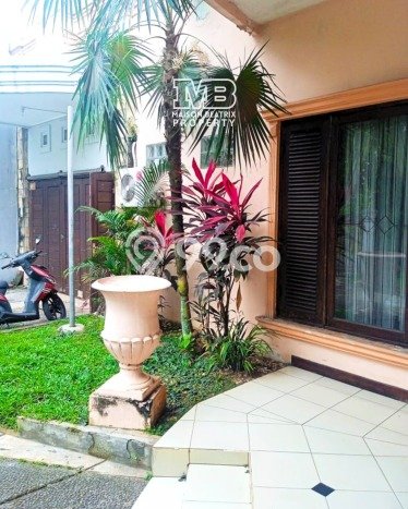 Hunian Mewah LB 319m2 Siap Huni Desain Elegan di BSD, Tangerang Hunian Mewah LB 319m2 Siap Huni Desain Elegan di BSD, Tangerang