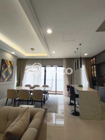 Rumah Luxury Modern Tanpa Renovasi di Pondok Indah Jakarta Selatan Rumah Luxury Modern Tanpa Renovasi di Pondok Indah Jakarta Selatan