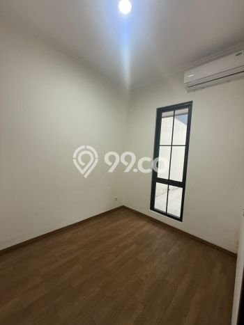 Rumah Mewah LB 127m2 Siap Pakai Desain Elegan di Alam Sutera, Tangerang Rumah Mewah LB 127m2 Siap Pakai Desain Elegan di Alam Sutera, Tangerang