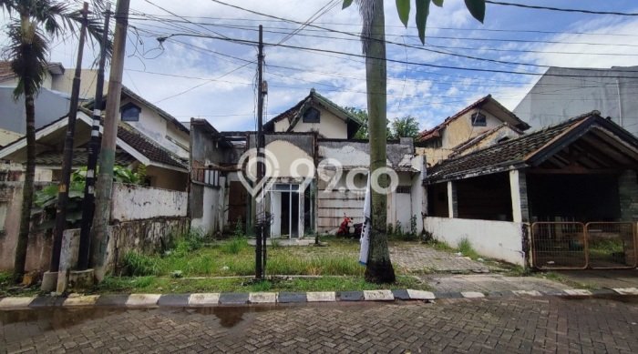 For Sale Hunian Rumah Nyaman 3 KT di Bintaro, Tangerang Selatan For Sale Hunian Rumah Nyaman 3 KT di Bintaro, Tangerang Selatan