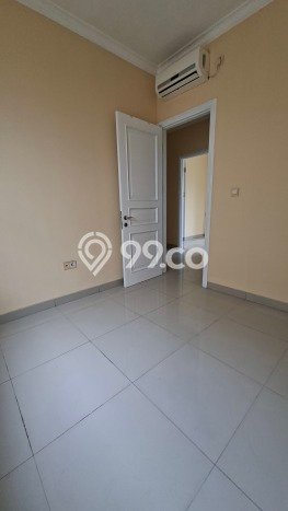 Sewa Rumah Murah di Green Lake City Jakarta Barat dengan 4 KT Sewa Rumah Murah di Green Lake City Jakarta Barat dengan 4 KT