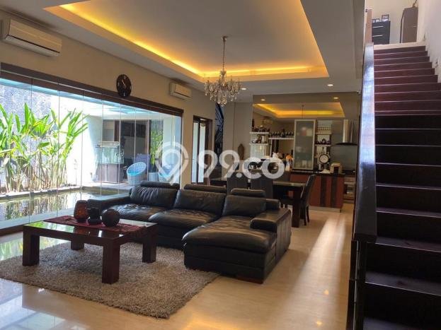 For Sale! Luxury House LT 275m2 Desain Elegan di Singgasana For Sale! Luxury House LT 275m2 Desain Elegan di Singgasana