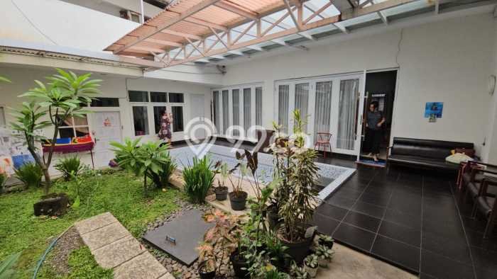 Ready to Use! Luxury House LT 435m2 Desain Modern di Peta Ready to Use! Luxury House LT 435m2 Desain Modern di Peta