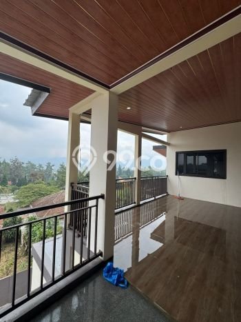 Siap Huni Rumah Mewah 5 Kamar di Lembang Dekat ke Mana Pun Siap Huni Rumah Mewah 5 Kamar di Lembang Dekat ke Mana Pun