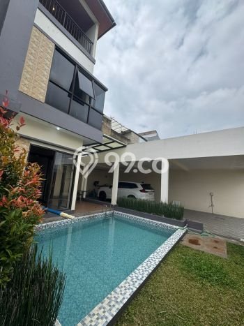 Siap Huni Rumah Mewah 5 Kamar di Lembang Dekat ke Mana Pun Siap Huni Rumah Mewah 5 Kamar di Lembang Dekat ke Mana Pun
