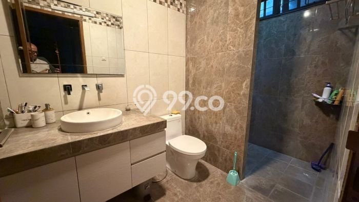 Rumah Elit Modern Tanpa Renovasi di Pulogebang Jakarta Timur Rumah Elit Modern Tanpa Renovasi di Pulogebang Jakarta Timur
