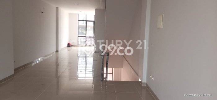 Ruko Dijual di Kelapa Gading Jakarta Utara dengan Luas Bangunan 324m2 Ruko Dijual di Kelapa Gading Jakarta Utara dengan Luas Bangunan 324m2