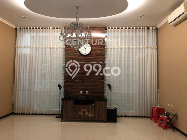 Rumah Mewah LB 900m2 Siap Huni Desain Elegan di Ngagel, Surabaya Rumah Mewah LB 900m2 Siap Huni Desain Elegan di Ngagel, Surabaya