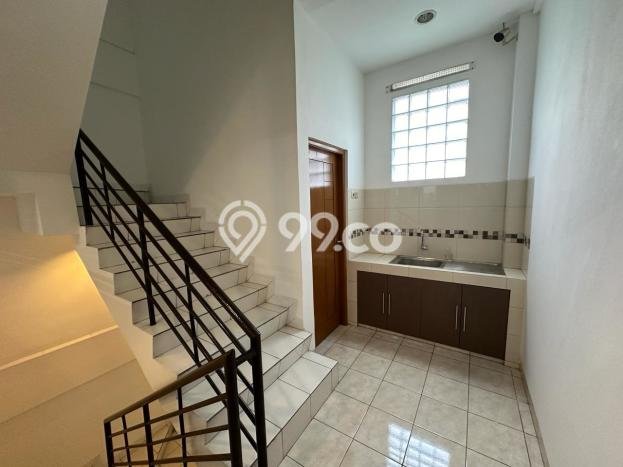 FOR RENT! Ruko di Joglo Cocok untuk Bisnis 600m2 FOR RENT! Ruko di Joglo Cocok untuk Bisnis 600m2