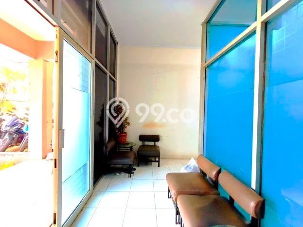 Ruko Dijual di Bandung LT 121m2 & LB 165m2 Lokasi Terbaik! Ruko Dijual di Bandung LT 121m2 & LB 165m2 Lokasi Terbaik!