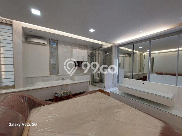 Rumah Elit Modern Siap Huni di Pantai Indah Kapuk Jakarta Utara Rumah Elit Modern Siap Huni di Pantai Indah Kapuk Jakarta Utara