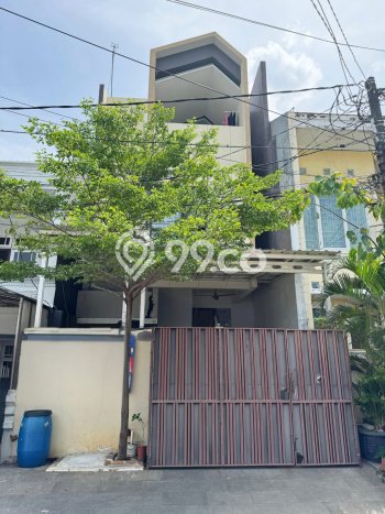 Siap Huni Rumah Minimalis & Modern LB 168m2 di Muara Karang Siap Huni Rumah Minimalis & Modern LB 168m2 di Muara Karang
