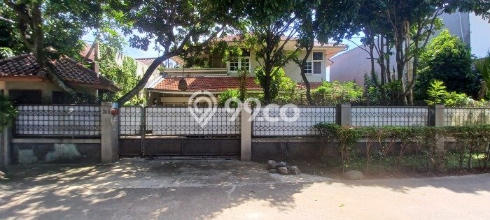 For Sale! Luxury House LT 500m2 Desain Elegan di Pondok Labu For Sale! Luxury House LT 500m2 Desain Elegan di Pondok Labu