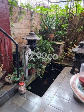 Siap Huni Hunian Elit 6 Kamar di Kramat Jati Dekat ke Mana Saja Siap Huni Hunian Elit 6 Kamar di Kramat Jati Dekat ke Mana Saja