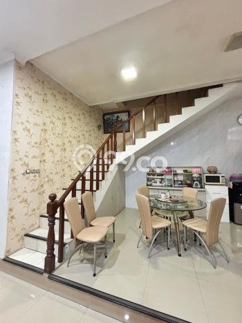 Rumah Elit LB 150m2 Siap Pakai Desain Elegan di Duta Garden, Tangerang Rumah Elit LB 150m2 Siap Pakai Desain Elegan di Duta Garden, Tangerang