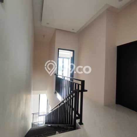 Rumah Modern 3 Kamar LT 125m2 di Meruya Rumah Modern 3 Kamar LT 125m2 di Meruya