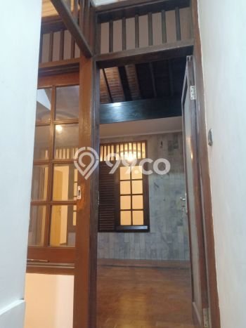 Dijual Hunian Rumah Terawat 5 Kamar di Cibaduyut, Bandung Dijual Hunian Rumah Terawat 5 Kamar di Cibaduyut, Bandung