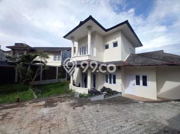 Ready to Use! Premium House LT 550m2 Desain Elegan di Cipaku Ready to Use! Premium House LT 550m2 Desain Elegan di Cipaku