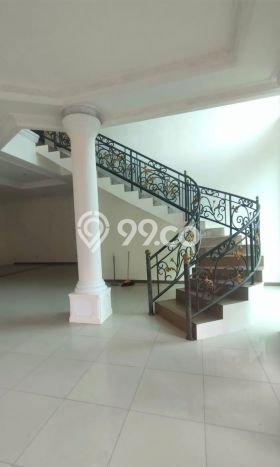 Rumah Strategis Minimalis Lb 334m2 di Medan Satria, Bekasi Rumah Strategis Minimalis Lb 334m2 di Medan Satria, Bekasi