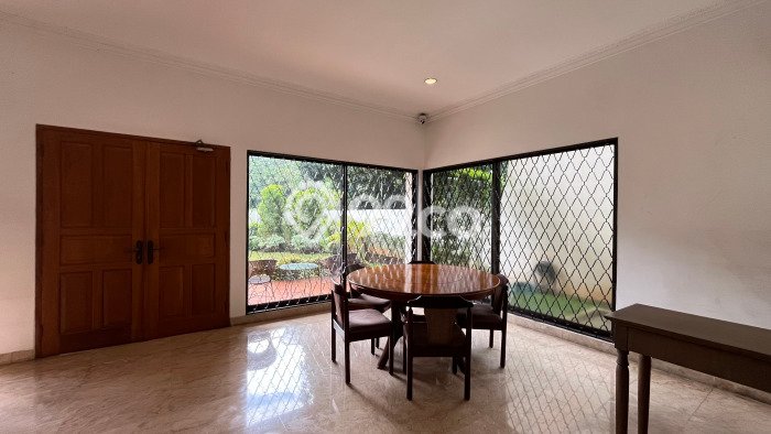 For Sale! Premium House LT 560m2 Desain Elegan di Kedoya Baru For Sale! Premium House LT 560m2 Desain Elegan di Kedoya Baru