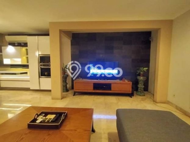 Rumah Mewah LB 477m2 Siap Huni Desain Elegan di Pondok Indah, Jakarta Selatan Rumah Mewah LB 477m2 Siap Huni Desain Elegan di Pondok Indah, Jakarta Selatan