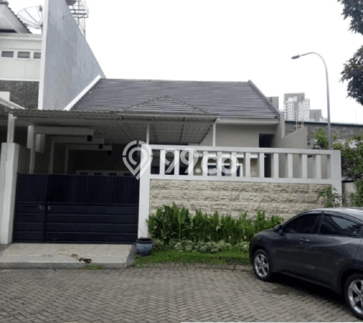 Rumah Luxury Modern Siap Huni di Pakuwon Indah Surabaya Rumah Luxury Modern Siap Huni di Pakuwon Indah Surabaya