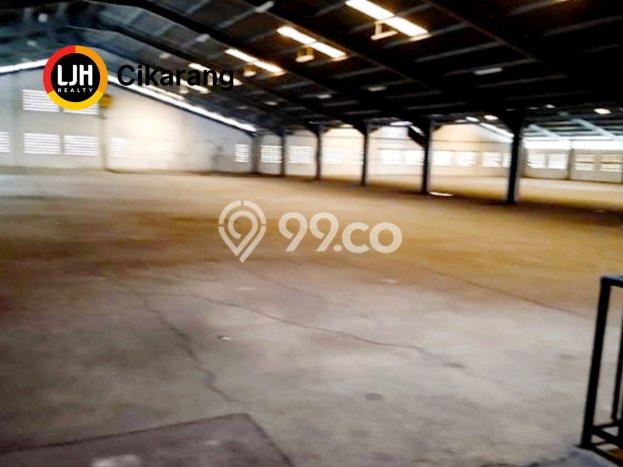 Unit Gudang disewakan di Lippo Cikarang Cikarang dengan LT 15000m2 / LB 8400m2 Unit Gudang disewakan di Lippo Cikarang Cikarang dengan LT 15000m2 / LB 8400m2