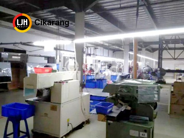Unit Gudang Dijual di Bekasi LT 1380m2 & LB 1700m2 Unit Gudang Dijual di Bekasi LT 1380m2 & LB 1700m2
