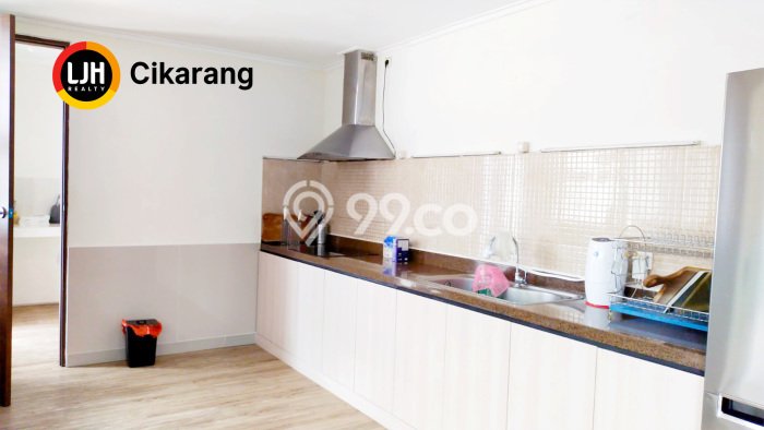 Dijual Rumah Premium dengan Fasilitas Sekitar Komplit di Lippo Cikarang, Cikarang Dijual Rumah Premium dengan Fasilitas Sekitar Komplit di Lippo Cikarang, Cikarang