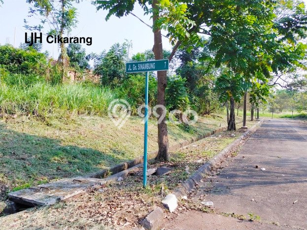 Untuk Dijual Tanah di Lippo Cikarang Cikarang Luas 200m2 SHM Untuk Dijual Tanah di Lippo Cikarang Cikarang Luas 200m2 SHM