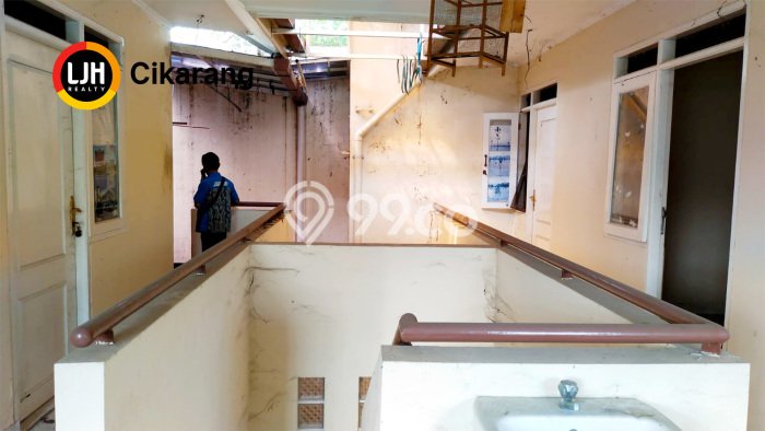 Cocok Untuk Investasi! For Sale Kost di Jababeka 10 Kamar Cocok Untuk Investasi! For Sale Kost di Jababeka 10 Kamar