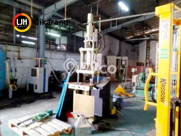Unit Gudang Dijual di Bekasi LT 1380m2 & LB 1700m2 Unit Gudang Dijual di Bekasi LT 1380m2 & LB 1700m2