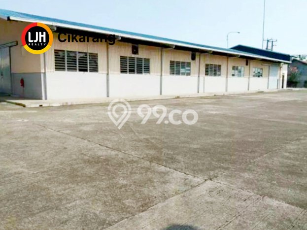 Lokasi Strategis! Dijual Gudang Bisnis di Cikarang Barat, Bekasi Kondisi Baik Lokasi Strategis! Dijual Gudang Bisnis di Cikarang Barat, Bekasi Kondisi Baik