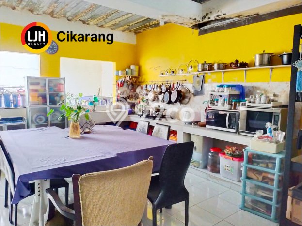 Rumah Modern Minimalis 3 Kamar Bisa Langsung Pindah di Lippo Cikarang Rumah Modern Minimalis 3 Kamar Bisa Langsung Pindah di Lippo Cikarang