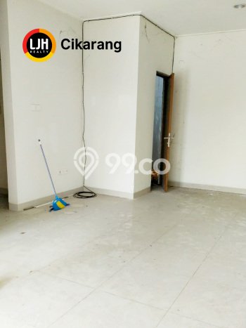 Rumah Modern Minimalis 3 Kamar Siap Huni di Lippo Cikarang Rumah Modern Minimalis 3 Kamar Siap Huni di Lippo Cikarang