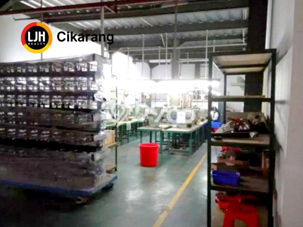 Unit Gudang Dijual di Bekasi LT 1380m2 & LB 1700m2 Unit Gudang Dijual di Bekasi LT 1380m2 & LB 1700m2