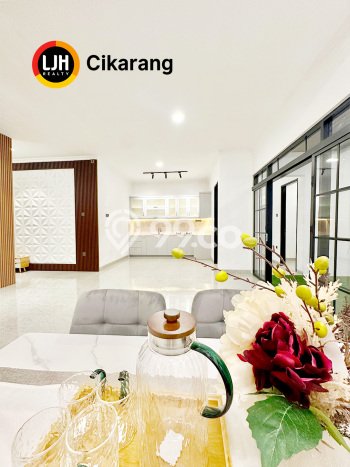 Rumah Modern 5 KT di Delta Mas Bekasi Semi Furnished Rumah Modern 5 KT di Delta Mas Bekasi Semi Furnished