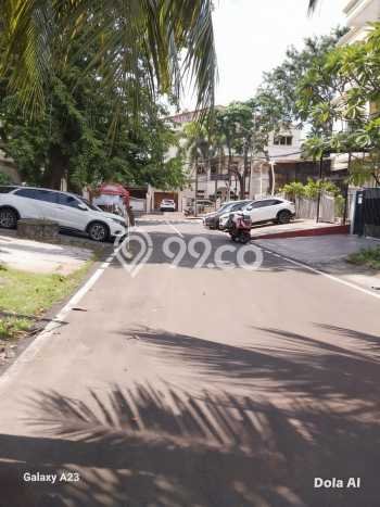 Rumah Luas Asri 3 KT Siap Pakai di Rawamangun Jakarta Timur Rumah Luas Asri 3 KT Siap Pakai di Rawamangun Jakarta Timur