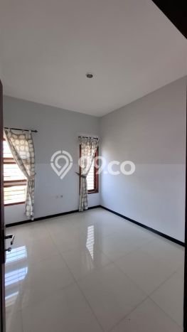 Lokasi terbaik! Rumah siap pakai dikontrakkan di Parongpong LB 80m2 Lokasi terbaik! Rumah siap pakai dikontrakkan di Parongpong LB 80m2
