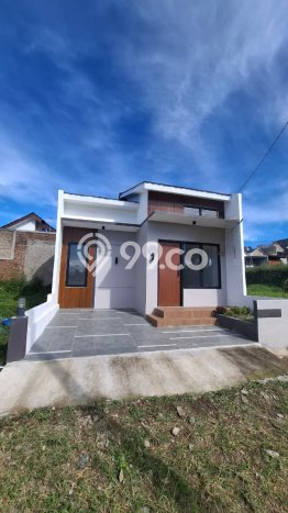 Dijual Rumah 2 Kamar Lokasi Ideal Bagus dan Strategis di Parongpong Dijual Rumah 2 Kamar Lokasi Ideal Bagus dan Strategis di Parongpong