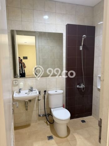Rumah sewa siap huni 2 KT di Summarecon Bekasi, Bekasi Rumah sewa siap huni 2 KT di Summarecon Bekasi, Bekasi