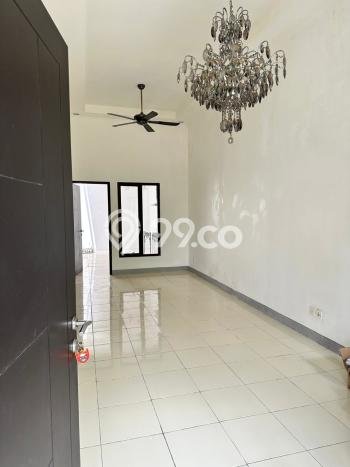 Rumah Luas Asri 2 KT Siap Pakai di Harapan Indah Bekasi Rumah Luas Asri 2 KT Siap Pakai di Harapan Indah Bekasi