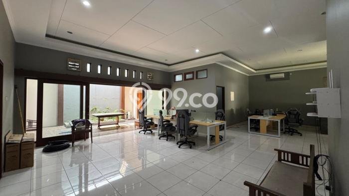 Rumah Kontrakan Jakarta Selatan LT 338m2 LB 200m2 Area Lebak Bulus Rumah Kontrakan Jakarta Selatan LT 338m2 LB 200m2 Area Lebak Bulus