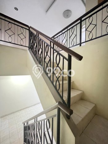 Dijual Hunian Rumah Terawat 3 Kamar di Kota Wisata, Jakarta Timur Dijual Hunian Rumah Terawat 3 Kamar di Kota Wisata, Jakarta Timur