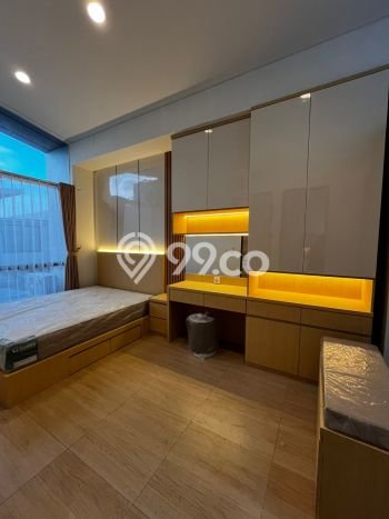 Disewakan! Rumah 3 Kamar Tidur &
3 Kamar Mandi di Cikarang, Bekasi Disewakan! Rumah 3 Kamar Tidur &
3 Kamar Mandi di Cikarang, Bekasi