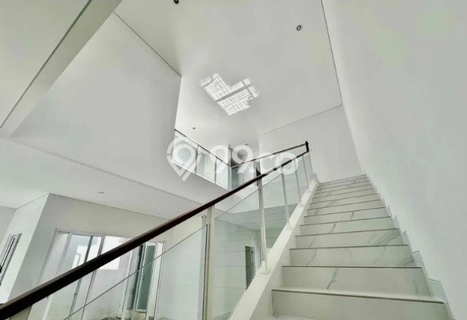 Rumah Luxury Modern Siap Huni di Gading Serpong Tangerang Rumah Luxury Modern Siap Huni di Gading Serpong Tangerang