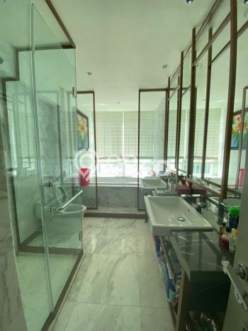 Hunian Apartemen High-Class untuk Dijual di Jakarta Selatan dengan 3 BR & 3 Kamar Mandi Hunian Apartemen High-Class untuk Dijual di Jakarta Selatan dengan 3 BR & 3 Kamar Mandi